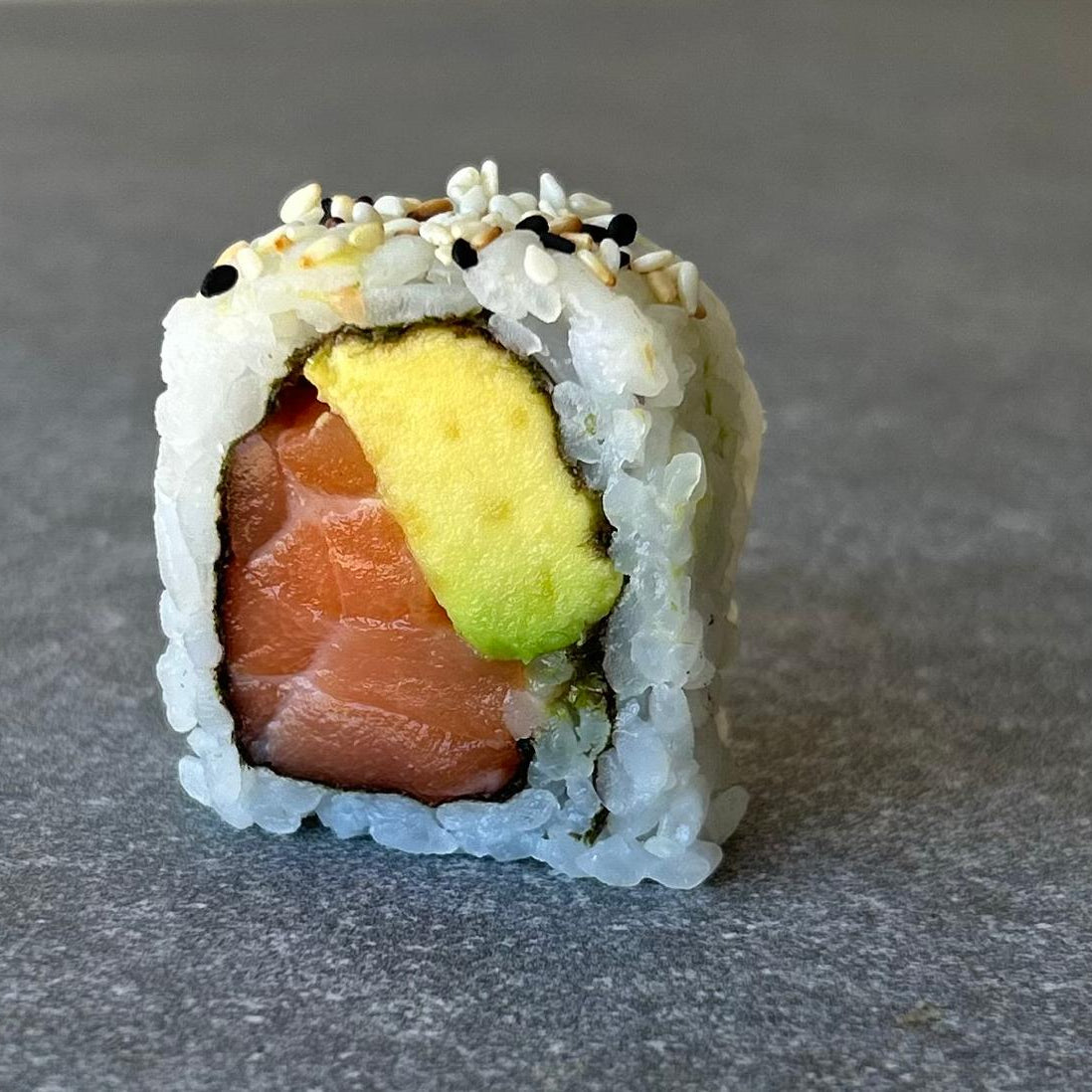 Salmon California Roll | 5pcs